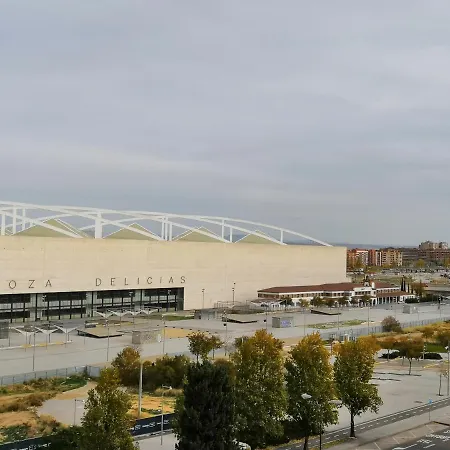 La Parada De La Estacion Con Parking * 萨拉戈萨
