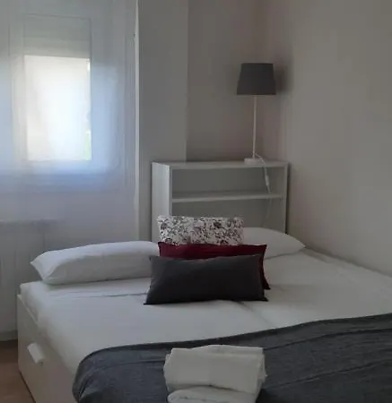 La Parada De La Estacion Con Parking Apartamento Zaragoza