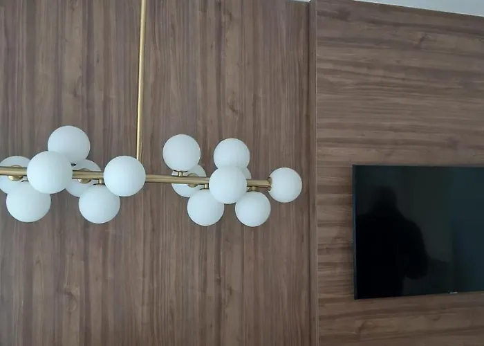 La Parada De La Estacion Con Parking Zaragoza