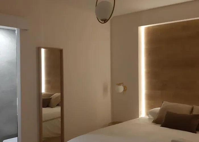 La Parada De La Estacion Con Parking Apartman